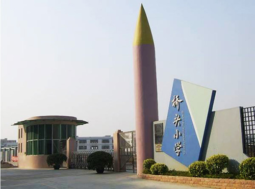 深圳橋頭小學(xué)無(wú)電照明系統(tǒng)應(yīng)用